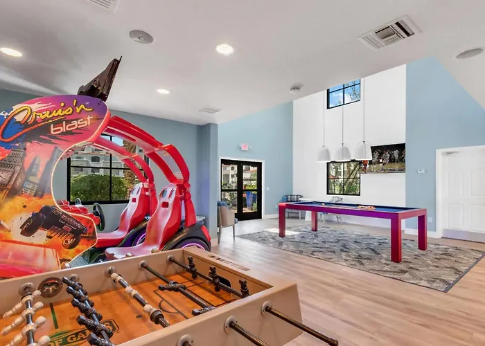 Modern And Spacious One Bedroom In With Pool *